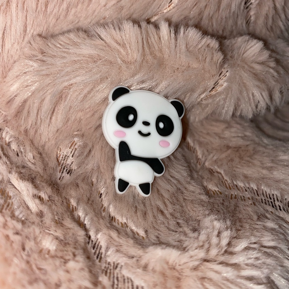 Panda Croc Charm 5/20$
